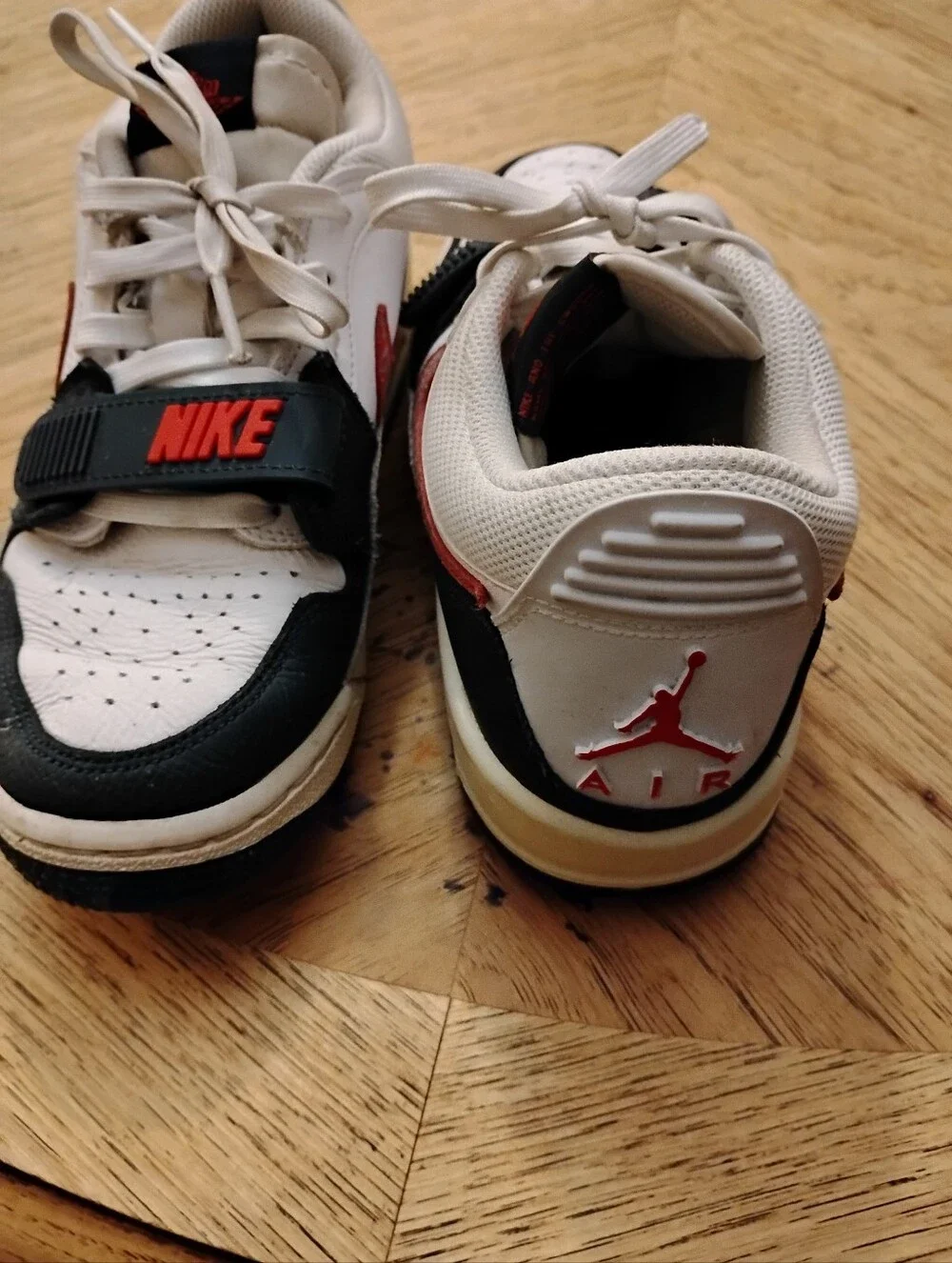 Nike Kids Low-Top Sneakers in White, Black and Red Accent